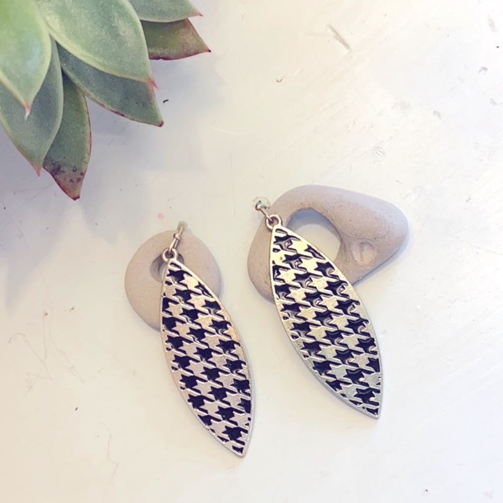 Sassy skateboard dangler earrings